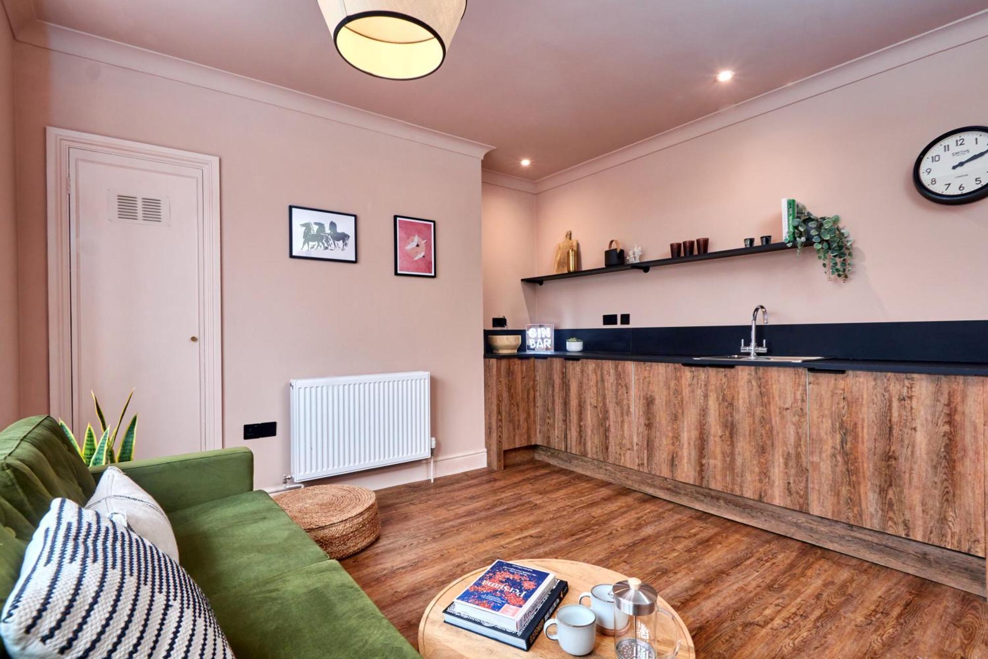 Settle In Winchester - Stylish Self Check-In Rooms 外观 照片