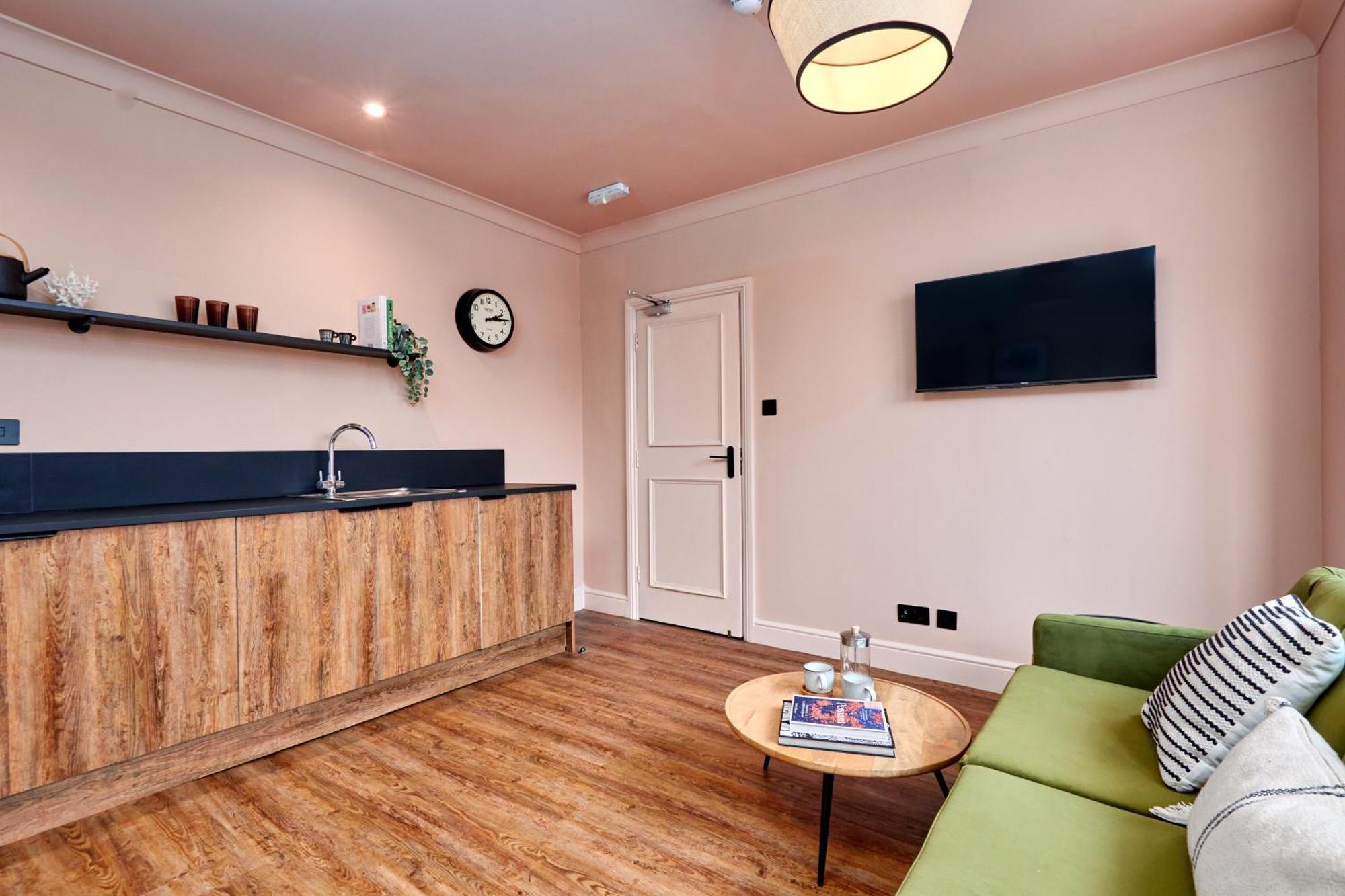 Settle In Winchester - Stylish Self Check-In Rooms 外观 照片