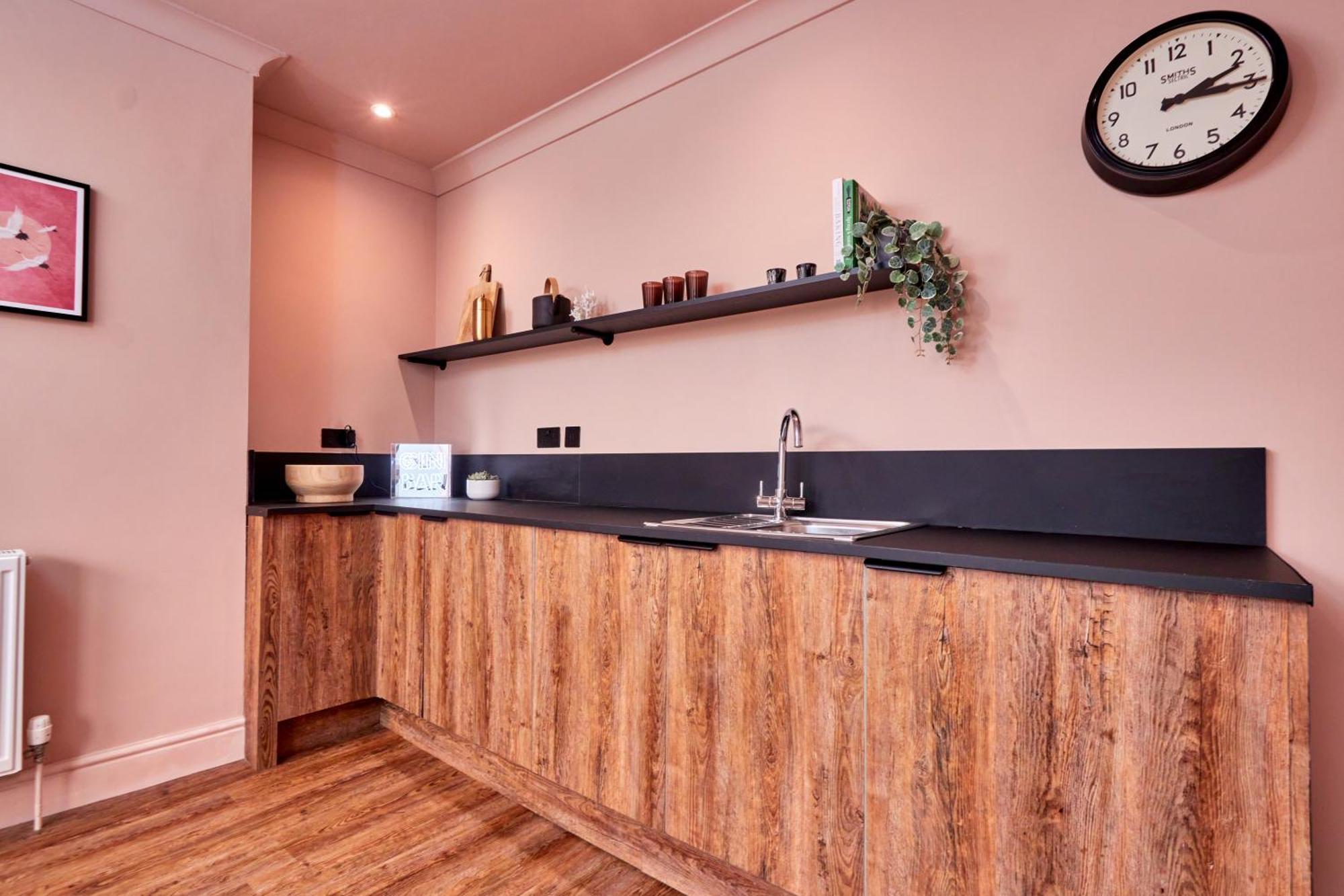 Settle In Winchester - Stylish Self Check-In Rooms 外观 照片