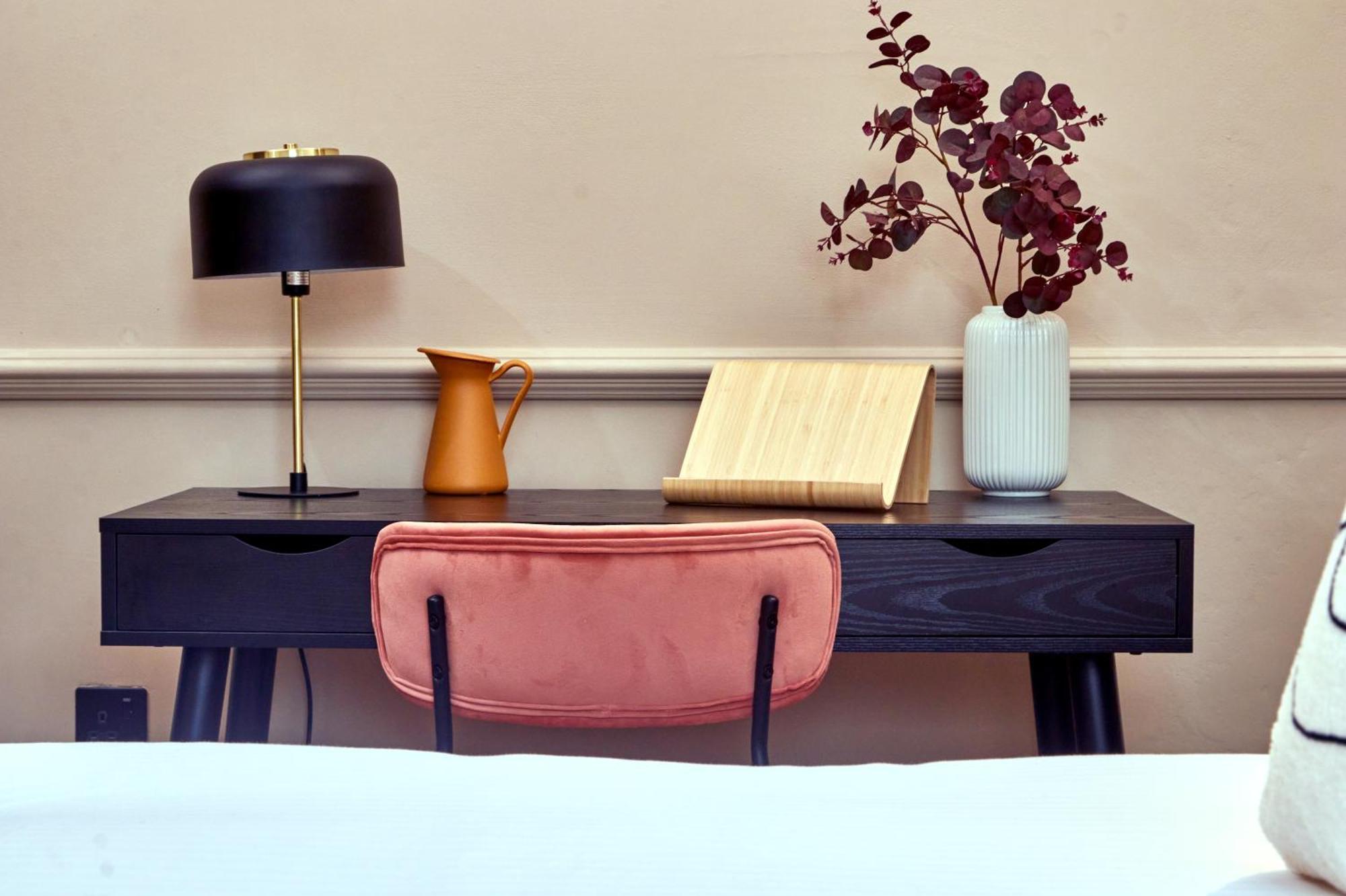 Settle In Winchester - Stylish Self Check-In Rooms 外观 照片