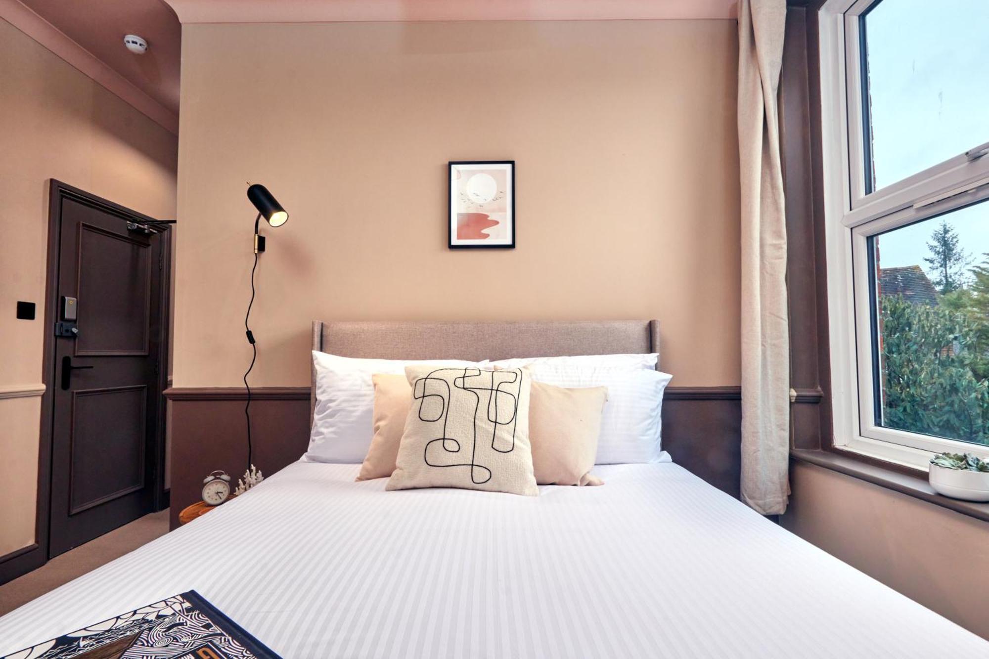 Settle In Winchester - Stylish Self Check-In Rooms 外观 照片
